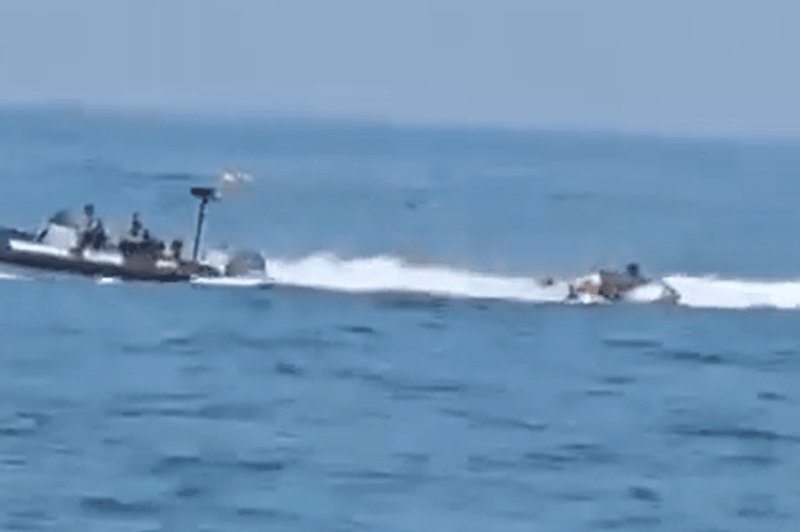 Explore uncrossable rush demo